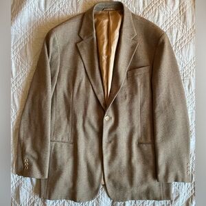 VESTIENTA Made in Italy Wool & Silk Herringbone 3-Button Jacket in Tan Size 48 R
